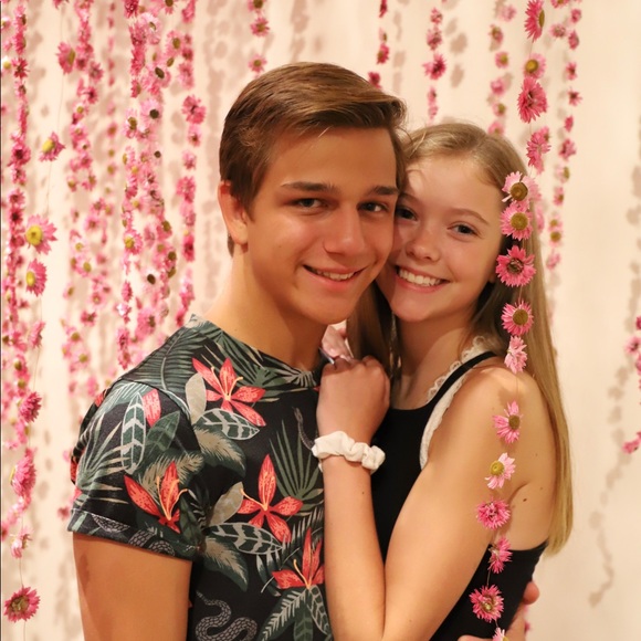 Meet your Posher, Asha - Picture 1 of 1